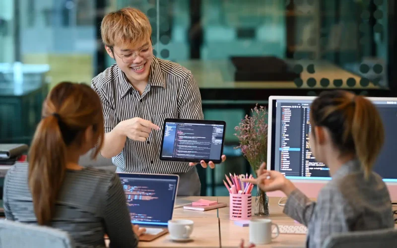 shs-computer-programming-students-working-on-a-project-scaled